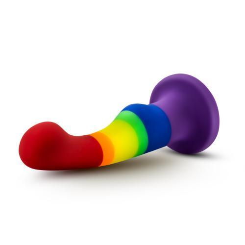 Avant - Pride Siliconen Dildo Met Zuignap - Freedom - PlayForFun Avant - Pride Siliconen Dildo Met Zuignap - Freedom - PlayForFun